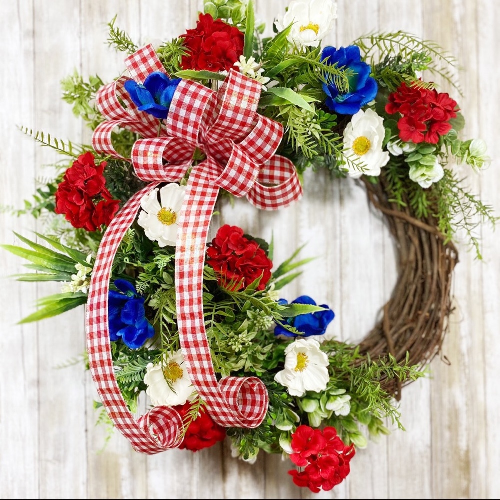 🇺🇸SOLD🇺🇸Patriotic Grapevine Wreath